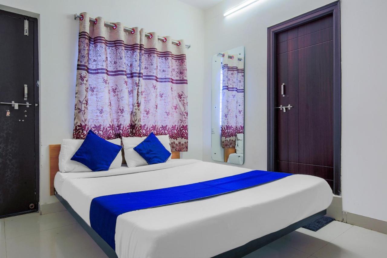 Oyo Silverkey 74581 Nallagandla Hotel Hyderabad Exterior foto