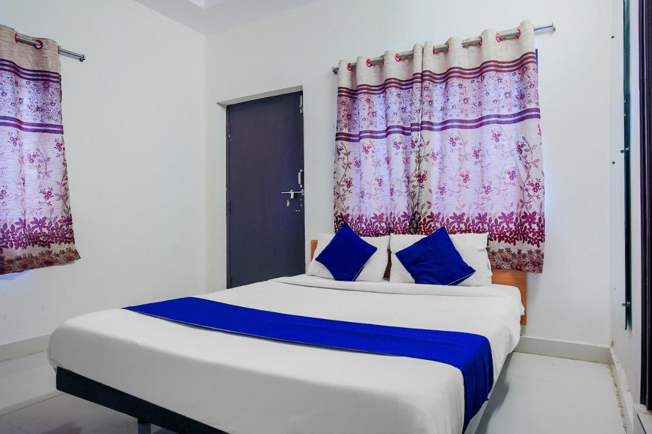 Oyo Silverkey 74581 Nallagandla Hotel Hyderabad Exterior foto