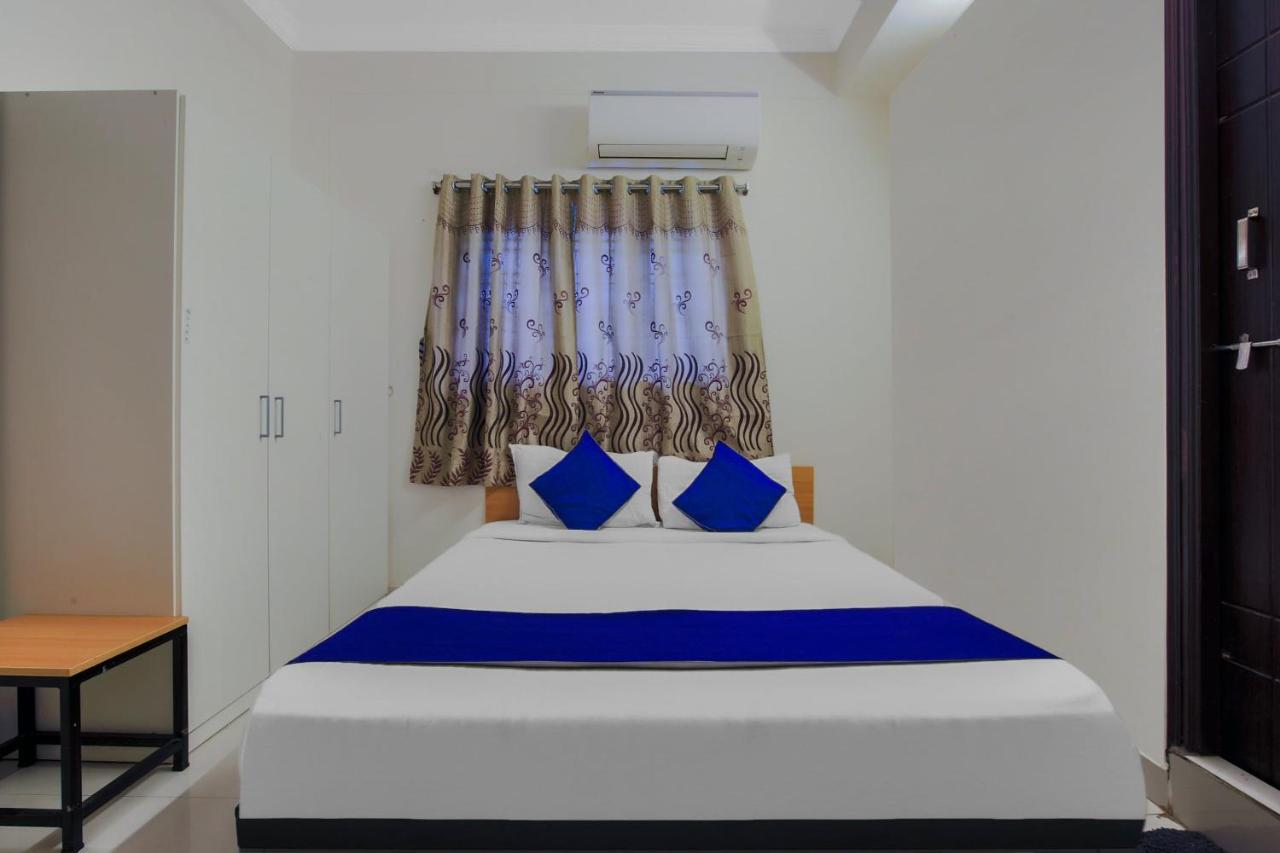Oyo Silverkey 74581 Nallagandla Hotel Hyderabad Exterior foto