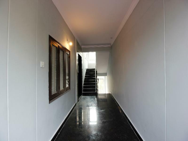 Oyo Silverkey 74581 Nallagandla Hotel Hyderabad Exterior foto