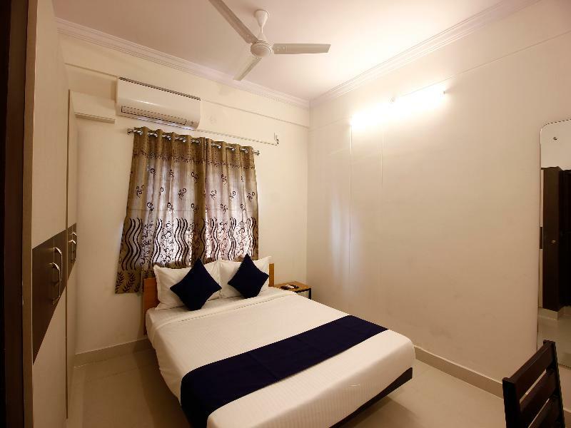 Oyo Silverkey 74581 Nallagandla Hotel Hyderabad Exterior foto