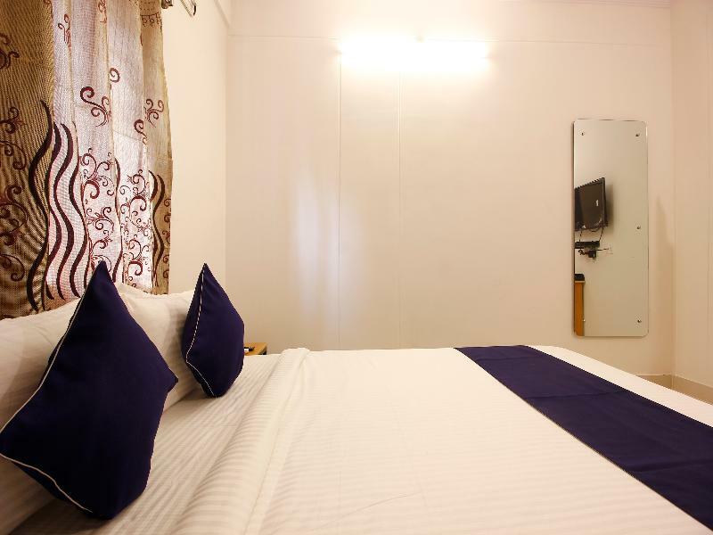 Oyo Silverkey 74581 Nallagandla Hotel Hyderabad Exterior foto