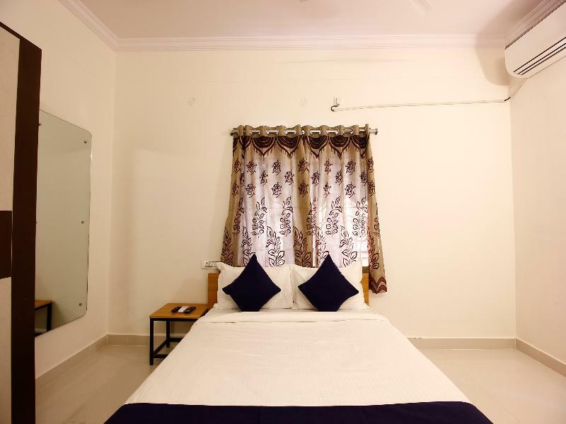Oyo Silverkey 74581 Nallagandla Hotel Hyderabad Exterior foto